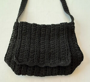 Black Crochet Knit Shoulder Bag Boho Purse Lined Zipper Pocket Scalloped Flap